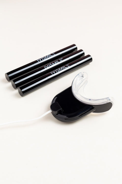 LuminaGleam - Kit de Blanchiment Dentaire Noir avec Technologie LED
