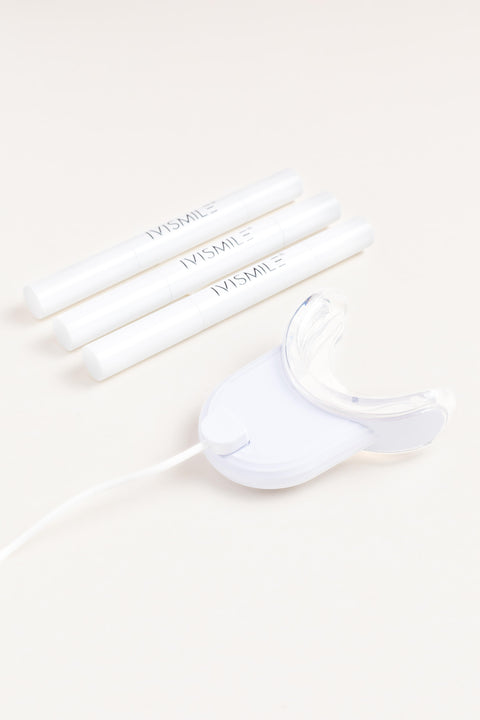 LuminaGleam - Kit de Blanchiment Dentaire Blanc avec Technologie LED